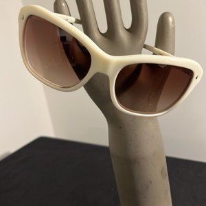 PRADA sunglasse